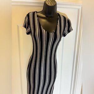 American Dream Black White Stripped Short Sleeve XS Body Con Maxi Dress #D13